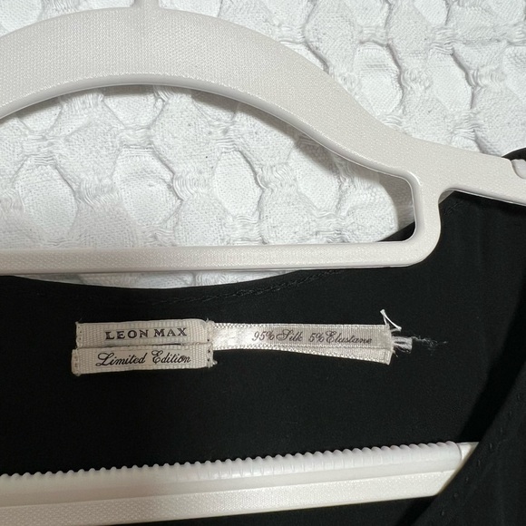 Leon Max Elegant Black Silk Sleeveless Tiered Ruffle Dress - Picture 4 of 7